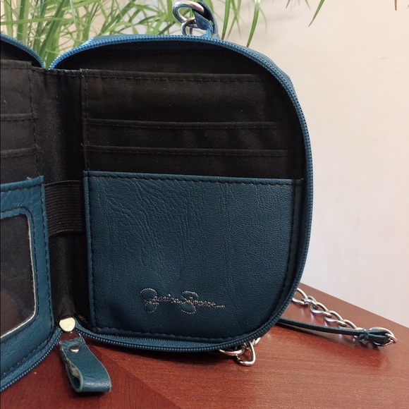 Jessica Simpson Crossbody - Picture 2 of 4